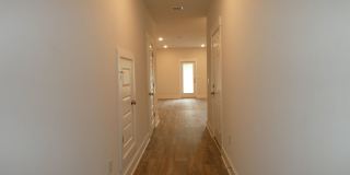 3-Bedroom Townhome - Admiral's Quarters Gallery 4