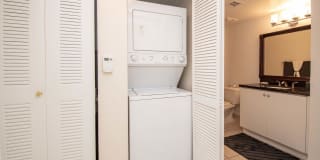 Legacy at 15th Gallery 33