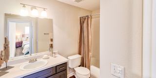 Lakeline Apartments Gallery 6