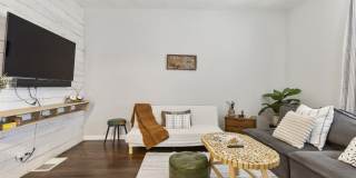 2636 Madison Avenue Gallery 1