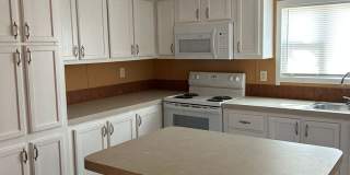 Spacious 4-Bedroom/2-Bath Mobile Home-Great Location!  Minutes to Eglin Air Force Base Gallery 13