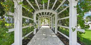 Maggie Flats Gallery 42