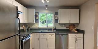 Top Floor 1-Bedroom in Magnolia! Top Floor 1-Bedroom in Magnolia! Gallery 1