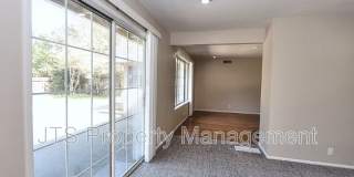 6565 S. Land Park Drive Gallery 17