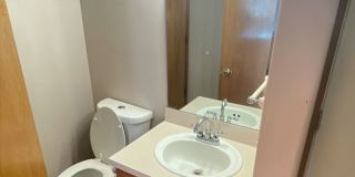 PRELEASING: 4 bdrm/1.5 bath house near WWU Park-N-Ride PRELEASING: 4 bdrm/1.5 bath house near WWU Park-N-Ride Gallery 8