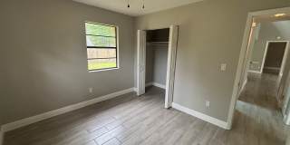 Newly renovated, WOW this will rent quick! Gallery 22