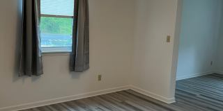 599 Bailey Road Gallery 23