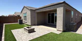 Beautiful Newer 4 Bedroom 3 Bathroom Anthem at Merrill Ranch Home! Gallery 4