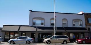 Lake Street Apartments | Downtown Kirkland | Renovated Units Just Steps from Marina Park Gallery 1