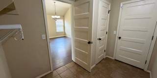 Beautiful and Cozy 3bed/2bath with an Office Available in North Norman! Gallery 14