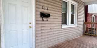 3 bedroom, 1 bath, 2 story half double house Gallery 1