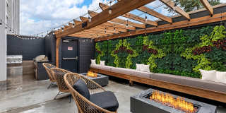 Mont Clare Gallery 21