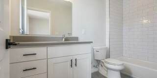 2534 Alter Street - B Gallery 7