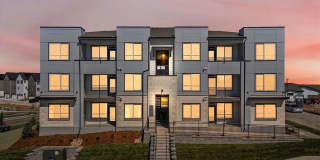 Brilliant 2 Bed 1 Bath Condo in New Lone Tree Community Gallery 1