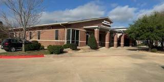 870 NE Loop 286 Gallery 1