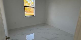 1022 Candlelight Drive Gallery 19