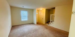 2 Bedroom, 1.5 Bath Townhouse Gallery 6