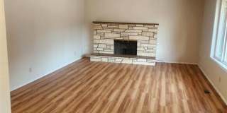 3 Bedroom, 2 Bathroom Home! Gallery 11