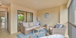 **2 + Den Condo - 1 Car garage - Fully Furnished - Short Term Lease (5.11 - 11.30) ** Gallery 4