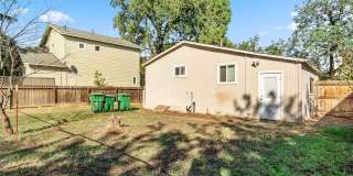 Fully Updated 2/1-Directly Across From 20th St Park- Available Now*** One Room Lease take over*** Gallery 16