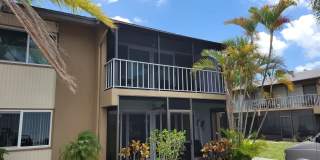 Annual furnished/Seasonal/short term 2 bedroom 1 1/2 bath top floor, renovated condo near Siesta Key! Gallery 1