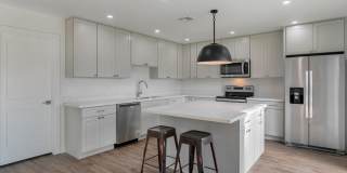 2333 E Paradise Drive Gallery 9