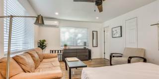 217 E Daws Street Gallery 3