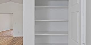 653 Hudson Bay Court Gallery 16