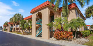 1750 BELLEAIR FOREST Drive Gallery 1