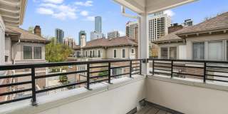 1308 S Plymouth Court Gallery 29