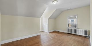 4610 Calvert Road Gallery 6