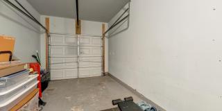 42461 ROCKROSE Square Gallery 30