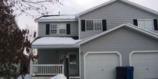 Spacious 3 bedroom townhouse Gallery 1
