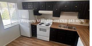 Updated 2 Bedroom Belmont Townhome with Attached Garage & Fenced Yard $1300/$1300 Updated 2 Bedroom Belmont Townhome with Attached Garage & Fenced Yard $1300/$1300 Gallery 1