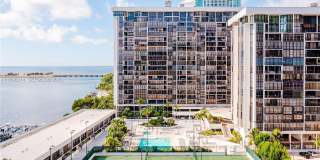 1925 Brickell Ave Gallery 28