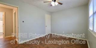 305 Lake St Gallery 16