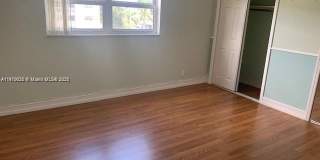 901 NE 14th Ave Gallery 16