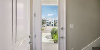 Imperial Crossing Luxury Apartment Homes Gallery 10