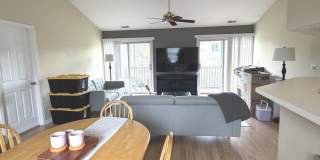 385 SANDHURST Circle Gallery 2