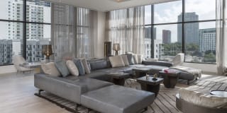 Maizon Brickell Gallery 21