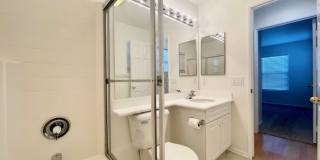 2 Bedroom 2 Bath Condo with attached garage! Gallery 27