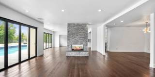 Gorgeous Spacious 3 story - 4 Beds - 4.5 Bath home with pool and panoramic views in Encino Gallery 1