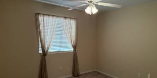 Coming soon!  Long Term unfurnished - Pool home - Pets with owner approval Gallery 10