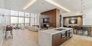 Elevate Lincoln Park Apartments Gallery 10