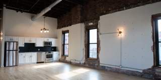 337 Broadway Street Gallery 5