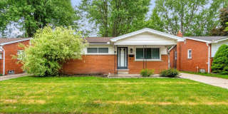 Charming Madison Heights Home with Garage and Fenced Yard Gallery 1