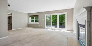 19 PEAK Place Gallery 13