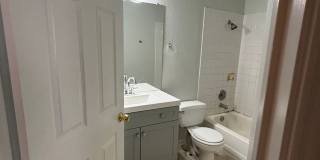 PRELEASING FOR MID JULY! 3 Bedroom 2 bath in the heart of South Austin Gallery 13