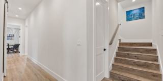 $11,995 - Stunning Executive Estate in Willow Glen $11,995 - Stunning Executive Estate in Willow Glen Gallery 32