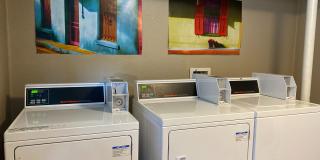 Elegant 2 Bed/2 Bath Apartment - Your New Home Awaits! Gallery 1
